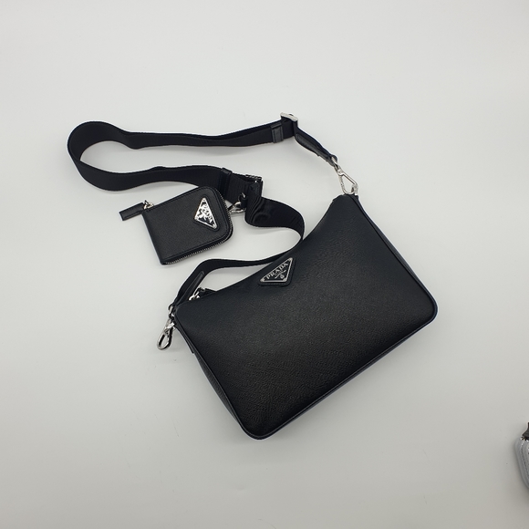 Prada re edition 2002 saffiano leather crossbody bag - Picture 2 of 7